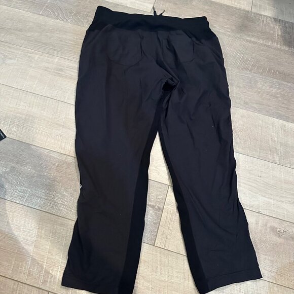 LULULEMON WOMENS STUDIO PANTS JOGGERS BLACK SIZE 12 - Picture 8 of 8